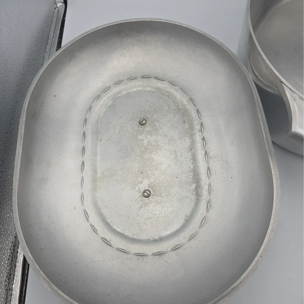 VTG Wagner Ware Magnalite Sidney-O 8 Qt Oval Roaster 4265-P, with Trivet Clean!